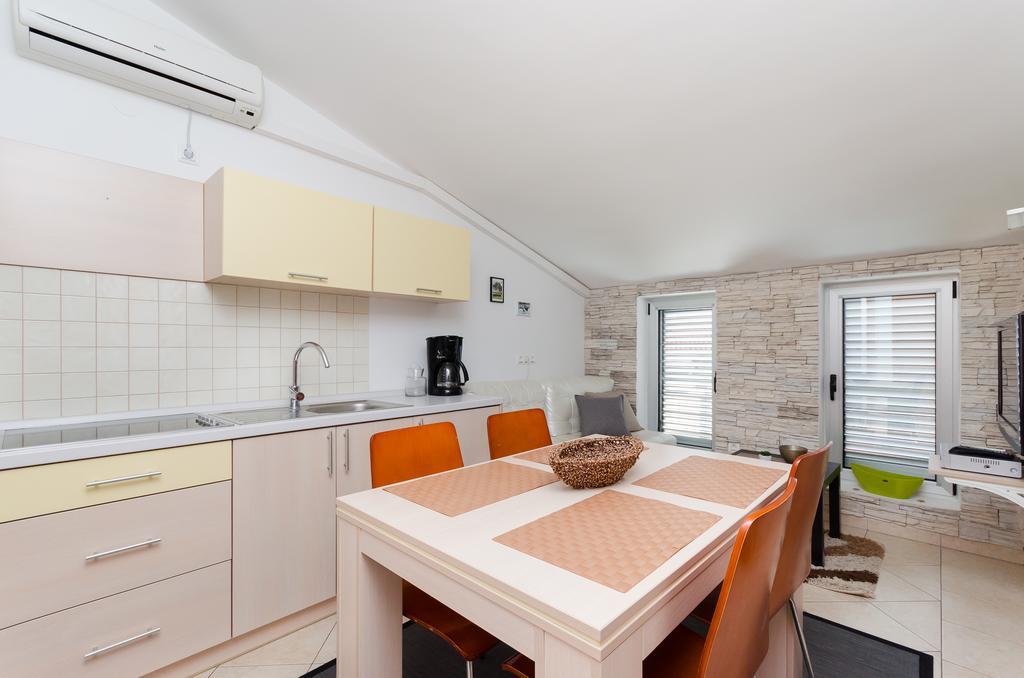 Apartments Valbruna Rovinj Exterior photo